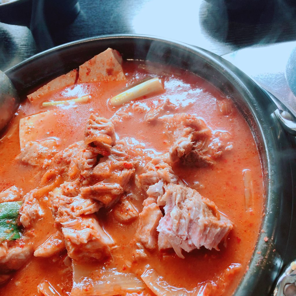 【弘大】やわらかお肉が絶品のキムチチム／낭풍