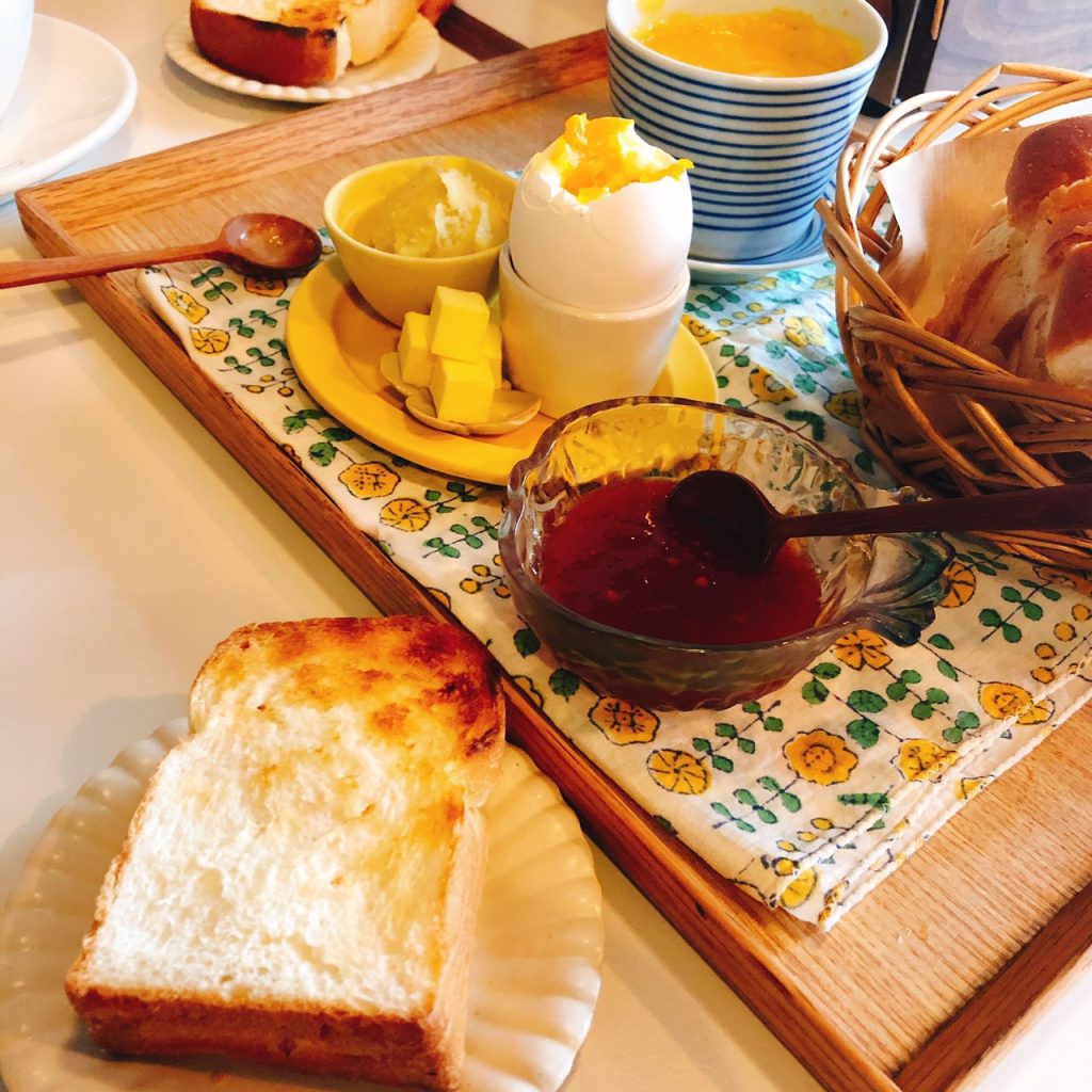 弘大】網焼きトーストを楽しめる／モーメントコーヒー（MOMENT COFFEE